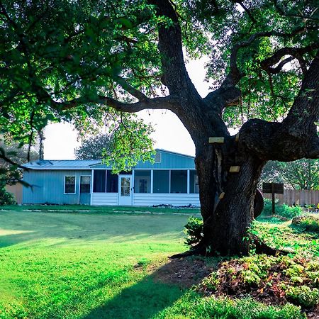 Hadley'S House - A Country 3 Bdrm With Screened-In Porch 뉴 브라운펠스 외부 사진